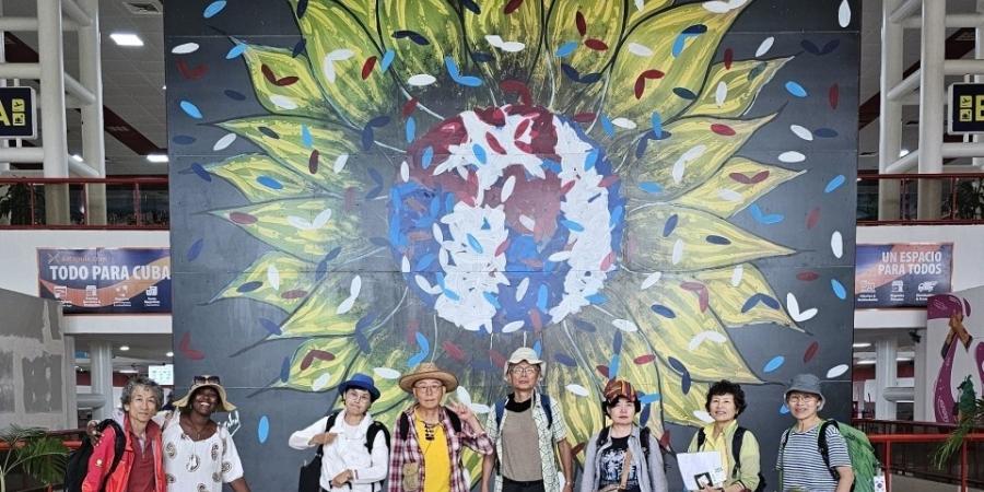 Guajirita from Servas Cuba with Korean members